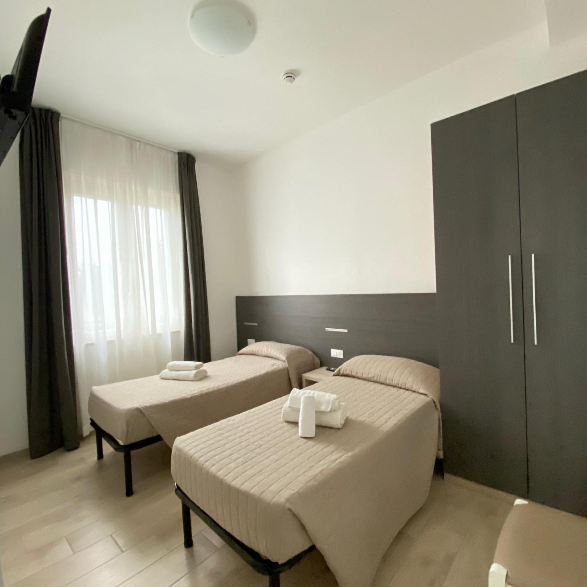 Hotel Bed And Book ريميني المظهر الخارجي الصورة
